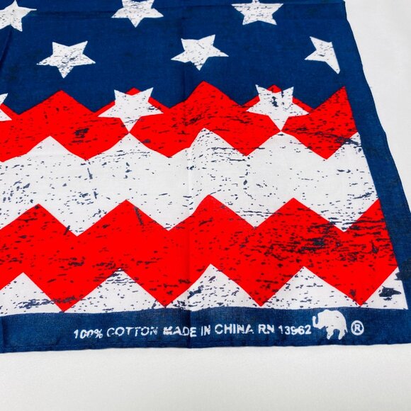 Patriotic Red White & Blue Bandana 100% Cotton Stars & Zigzag Print  Square - Picture 2 of 12